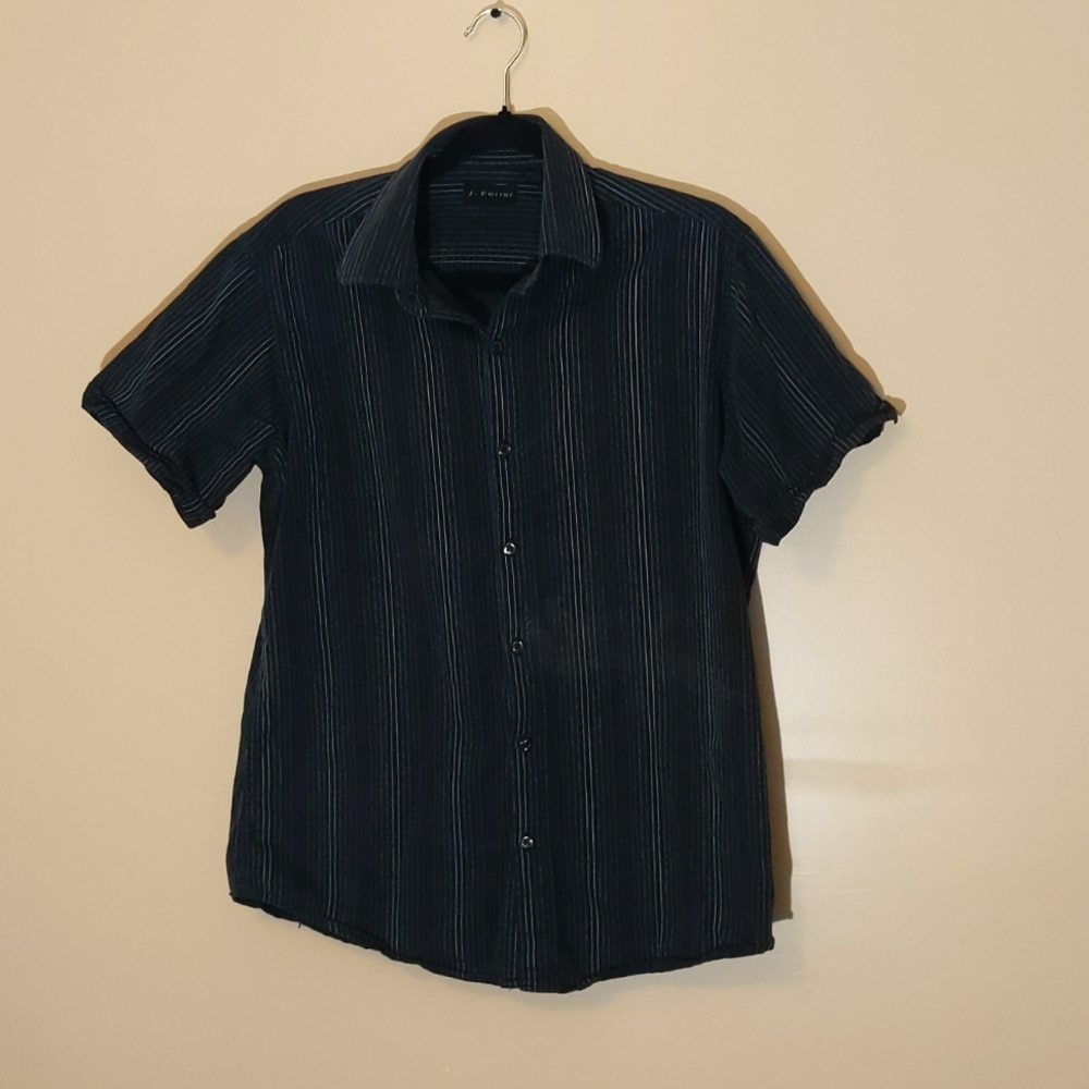 J. Ferrar| White Pin Stripped Black buttoned down shirt